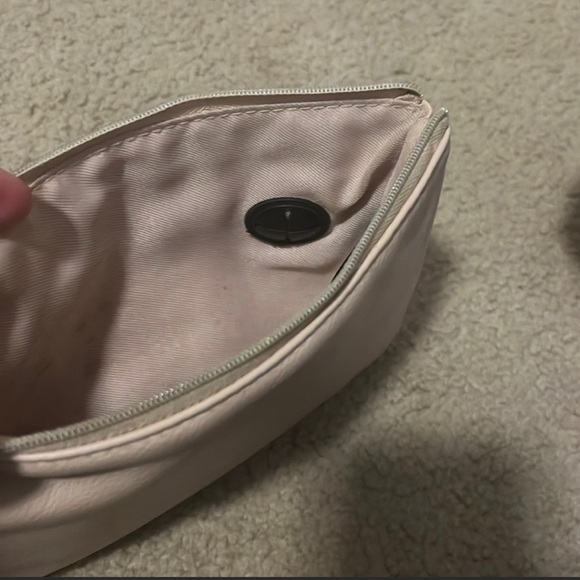 Tan wallet - Picture 2 of 4